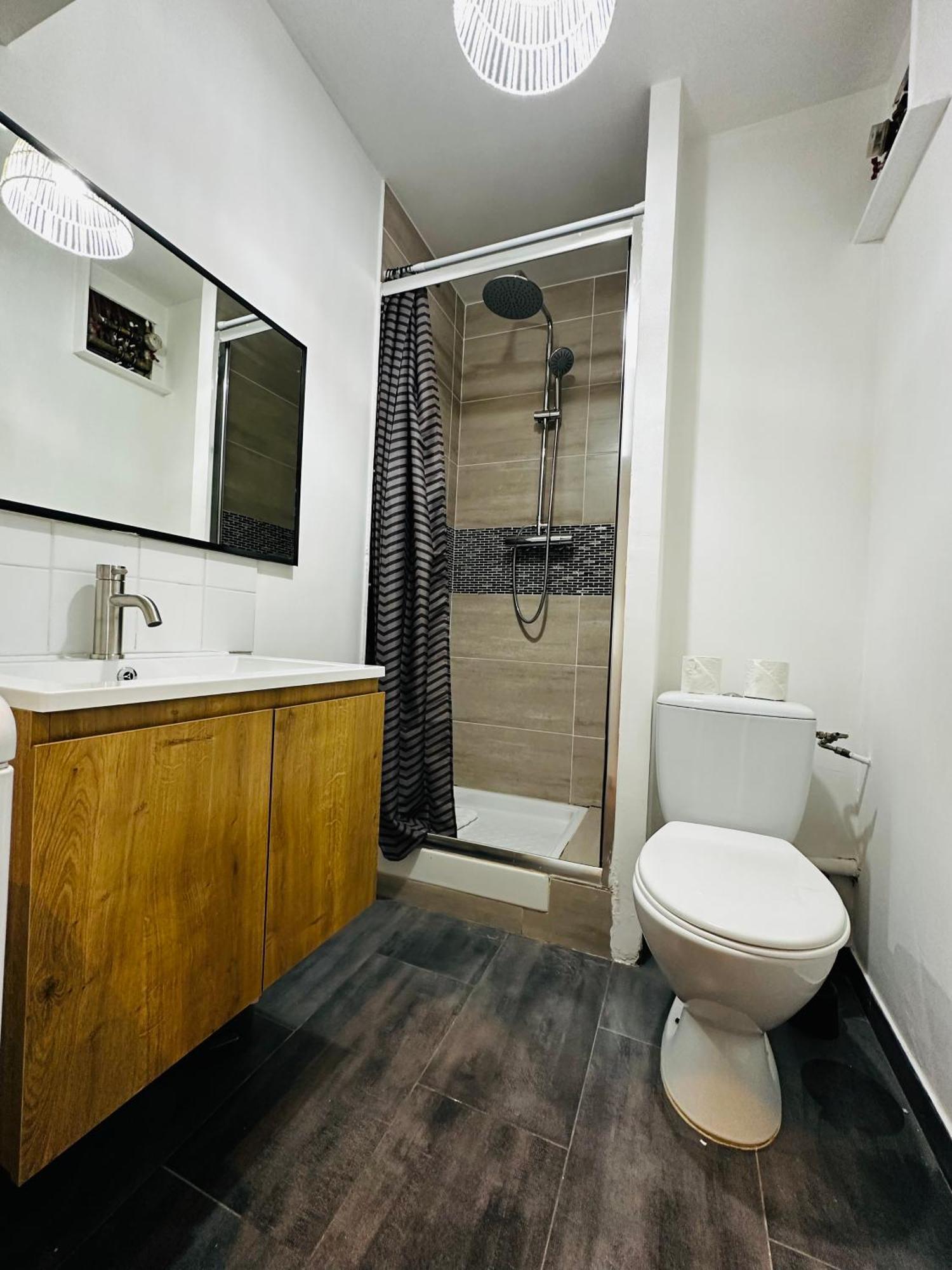 Btobed - Location Professionnelle - 2 Studios Confort - Proche Parc Des Expos Et Stade De France Ле-Бурже Экстерьер фото